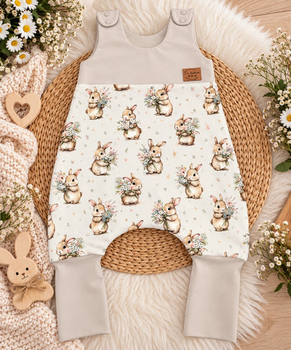 🐰🌸 Virágot tartó nyuszis tipegő hálózsák – 92-es méret